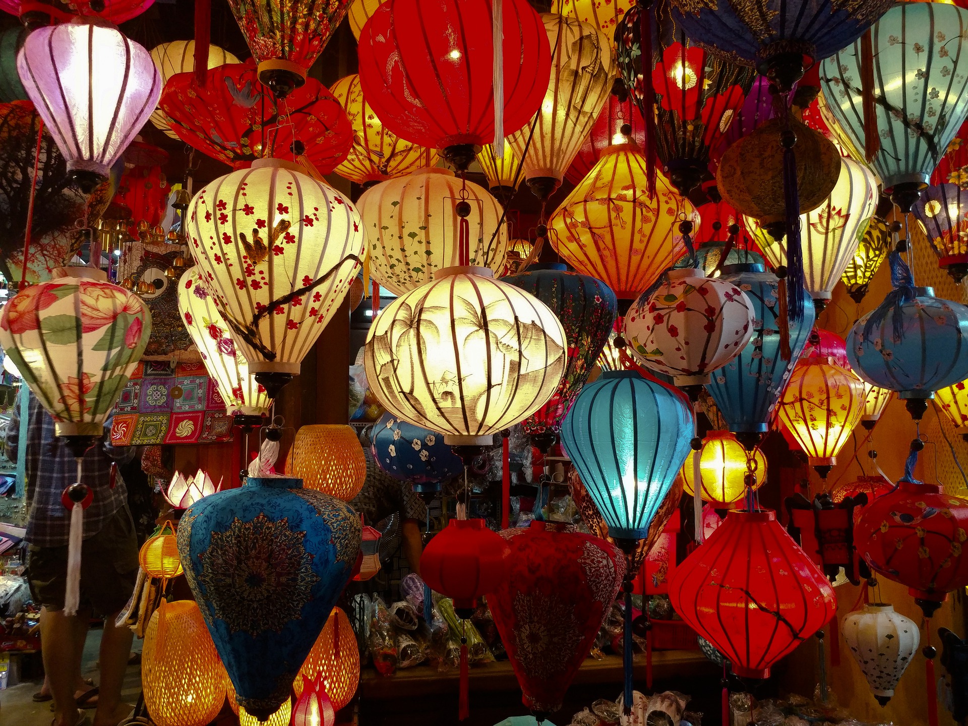 fargerike lanterner i Hoi An