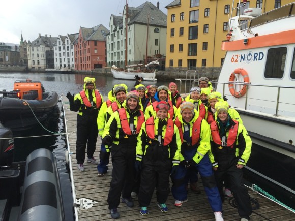 Reisetestere på RIB-tur i Ålesund
