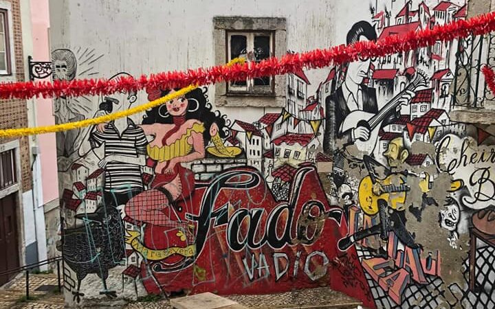 Fado på veggen i Alfama, Lisboa, Portugal
