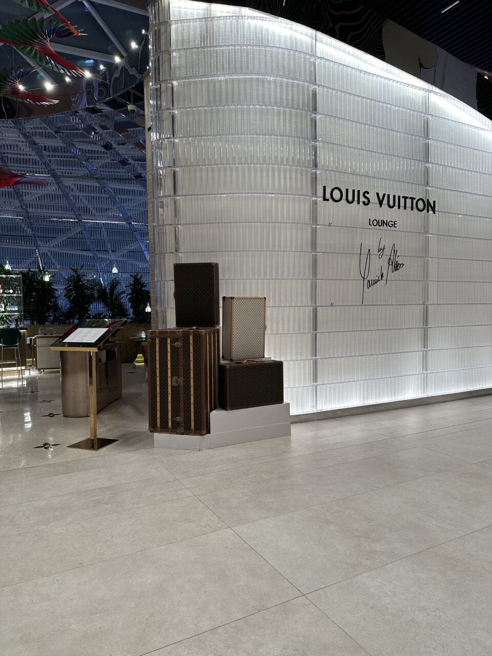 Inngang til Louis Vuitton lounge. Foto